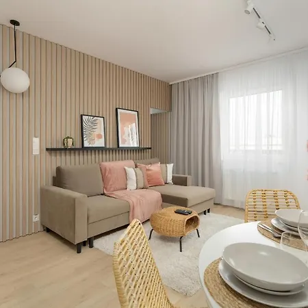 Elegant For 4 With Parking In By Renters *