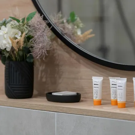 Elegant For 4 With Parking In By Renters Posen