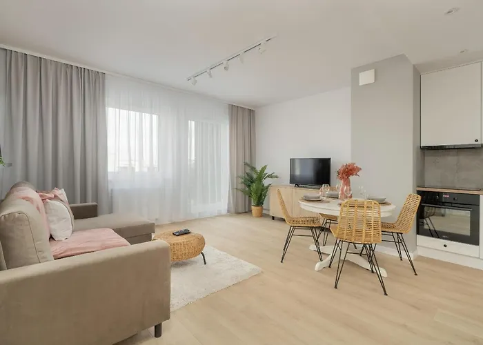 Elegant For 4 With Parking In By Renters Apartment